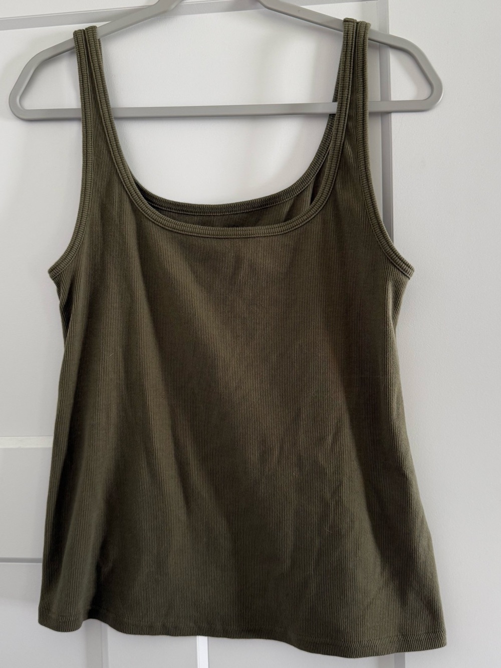 PILCRO Ribbed Tank - Picture 2 of 3